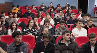 'Gençler parayı yönetmeyi geç öğreniyor'