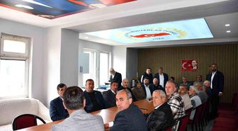 Vezirköprü'de muhtarlar derneğinde seçim: Kılıç güven tazeledi