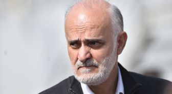 FIFA Başkanı Infantıno'nun izlediği maçta, İran Milli Takımı sahaya öldürülen çocukların ıyla çıktı