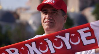 Hakkarili Sanatçı Aydın Aydın’dan Milli Takım’a Kürtçe Marş ile destek
