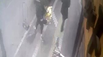 Hayrabolu'da beton dubaya takılan vatandaşın zor anları kamerada