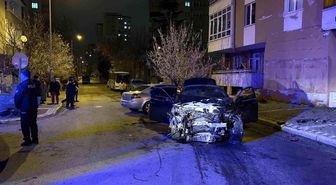 Kazada savrulan otomobil duvarı yıktı: 1'i ağır 5 yaralı