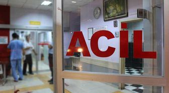 Siirt'te halı sahada fenalaşan kişi hayatını kaybetti