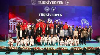 Türk sporculardan, 13. Uluslararası Türkiye Açık Taekwondo Turnuvası'nda 262 madalya