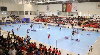 11-13 Yaş Altı Türkiye Badminton Şampiyonası, Amasya'da başladı