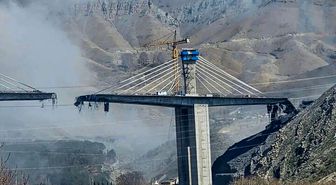 ABD ve İsrail, İran'ın Kerec kentindeki B1 Köprüsü'nü bir kez daha vurdu