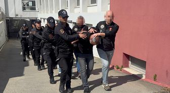 Adana'da 703 bin 43 sentetik ecza ele geçirilen operasyonda 7 zanlı tutuklandı