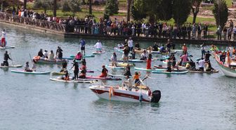 Adana'da Uluslararası Portakal Çiçeği Karnavalı kapsamında su korteji yapıldı