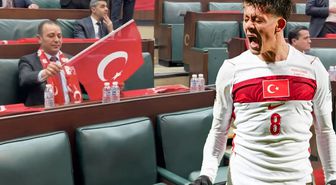 AK Parti grubunda milli takım coşkusu! Salon Türk bayraklarıyla donatıldı