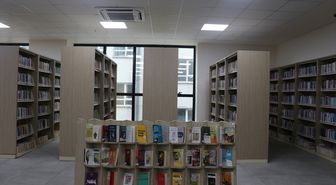 Ameliyat döneminde hayatına giren kitaplar yalnızlığına ortak oldu