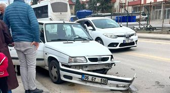 Ankara'da 3 araçlı zincirleme kaza: 3 yaralı
