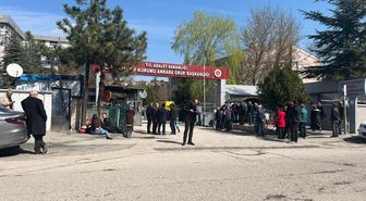 Ankara'da iki otomobil çarpıştı: 5 ölü