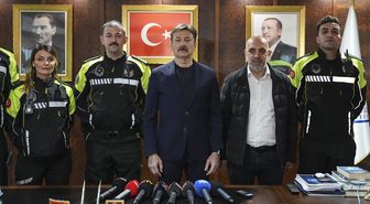 Bahçelievler'de 3 aylık bebeği hastaneye yetiştiren motosikletli zabıta ekibi ödüllendirildi