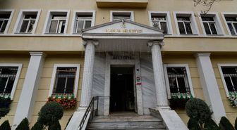 Uşak Belediye Başkanı ile ilişkisi olduğu iddia edilen kişi Bornova Belediyesi'nde işe alındı iddiasıyla soruşturma başlatıldı