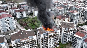Bursa'da bir apartmanda çıkan yangın söndürüldü