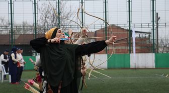 Bursa'da 'Geleneksel Türk Okçuluğu Yarışması' düzenlendi