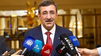 Cumhurbaşkanı Yardımcısı Yılmaz, Azerbaycan'da gazetecilerin sorularını yanıtladı Açıklaması