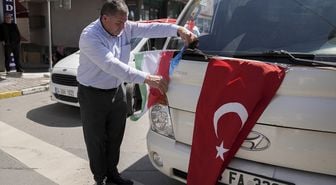 İstanbul'da İran'a destek konvoyu düzenlendi