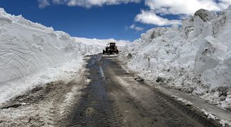 Kardan kapanan Ardahan-Ardanuç kara yolu yaklaşık 4 ay sonra ulaşıma açılıyor