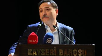 Kayseri'de avukatlar kendi günlerini konser vererek kutladı