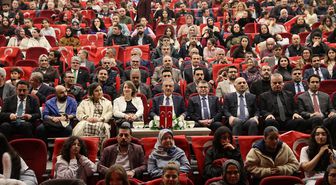 Mardin'de müzikal tiyatro 'Kim Var?' sahnelendi