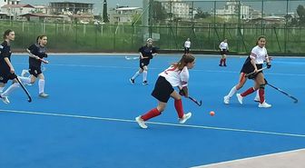Osmaniye'de Okul Sporları Gençler Kız ve Erkek Hokey Grup Müsabakaları başladı
