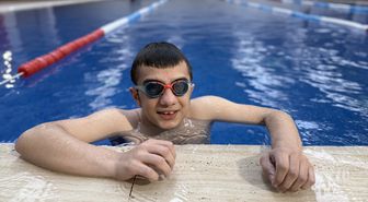 Otizmli Umut'un kulaçları madalya getirdi