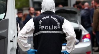 Daha 17 yaşında! Çatıdan girip yatağında uyuyan genci öldürdü