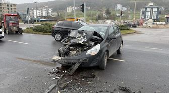 Samsun'da iki aracın çarpıştığı kazada 2 kişi yaralandı