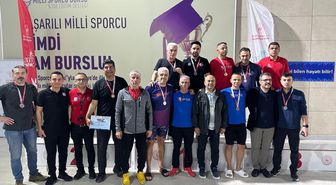 Şanlıurfa'da yüzme yarışması düzenlendi