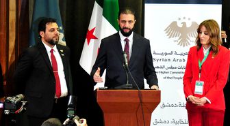 Suriye Lideri Şara: Saldırıya Uğramadıkça Çatışmalardan Uzak Duracağız