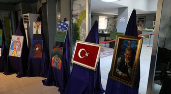 Tokat'ta otizmli çocukların yaptığı resimler sergilendi
