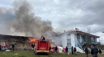 Tokat'ta yangın çıkan odunluk kullanılamaz hale geldi