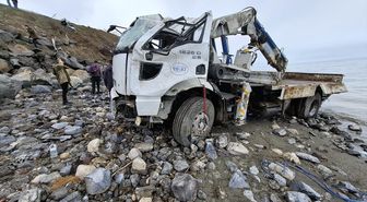 Van'da takla atan vincin sürücüsü ağır yaralandı