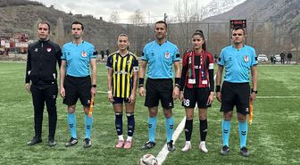 Yüksekovaspor-Fenerbahçe maçındaki gerginlikte konuk ekip teknik direktörü yaralandı