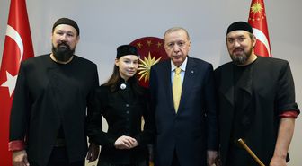 Cumhurbaşkanı Erdoğan, 'Ay Yola' Müzik Grubunu Ağırladı