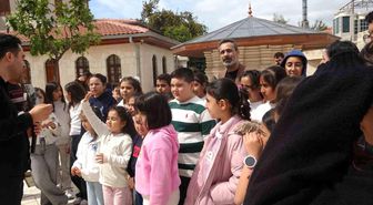 Gazele Gazel Korosu'nun çocuk sanatçıları Antakya'nın tarihi noktalarını gezdi