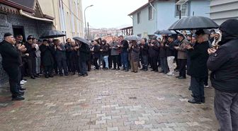 Hisarcık'tan 21 kişilik umre kafilesi dualarla uğurlandı
