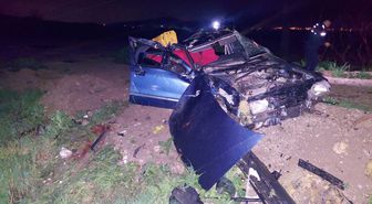 Manisa'da otomobil şarampole devrildi: 1 ölü, 1 yaralı