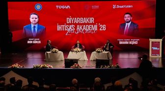 'SOSYAL MEDYADAKİ HAYATLAR GERÇEK DEĞİL'