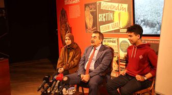 Milli Eğitim Bakanı Tekin'den Aydın'da 'Demokrasi ve Însan' dersi