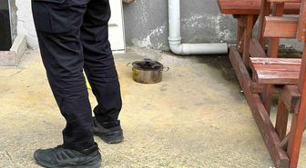 Ocakta unutlan yemek yangına sebep oldu