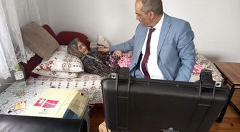 Bilecik'te nüfus hizmetleri vatandaşların ayaklarına götürüldü