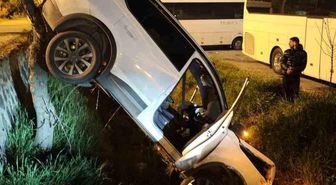 Lüleburgaz'da otomobil AVM otoparkına araç uçtu