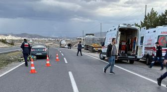 Nevşehir'de TIR'la çarpışan otomobildeki çocuk öldü, anne ve baba yaralandı