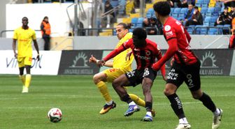 Trendyol Süper Lig: Gençlerbirliği: 0 Göztepe: 1 (ilk yarı)