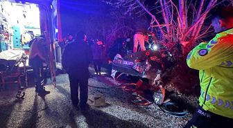 Antalya'da trafik kazası: 2 kişi hayatını kaybetti
