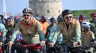 Çanakkale'de pedallar 'şehitlere saygı' için çevrildi