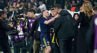 Fenerbahçeli futbolculardan derbi galibiyeti coşkusu