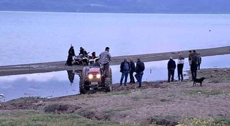 İznik'te ATV kuma saplandı, vatandaşlar seferber oldu